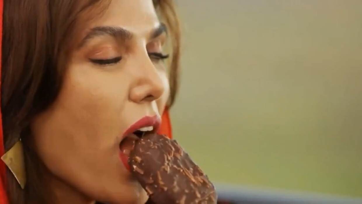 Magnum ice cream, advertisement, Iran