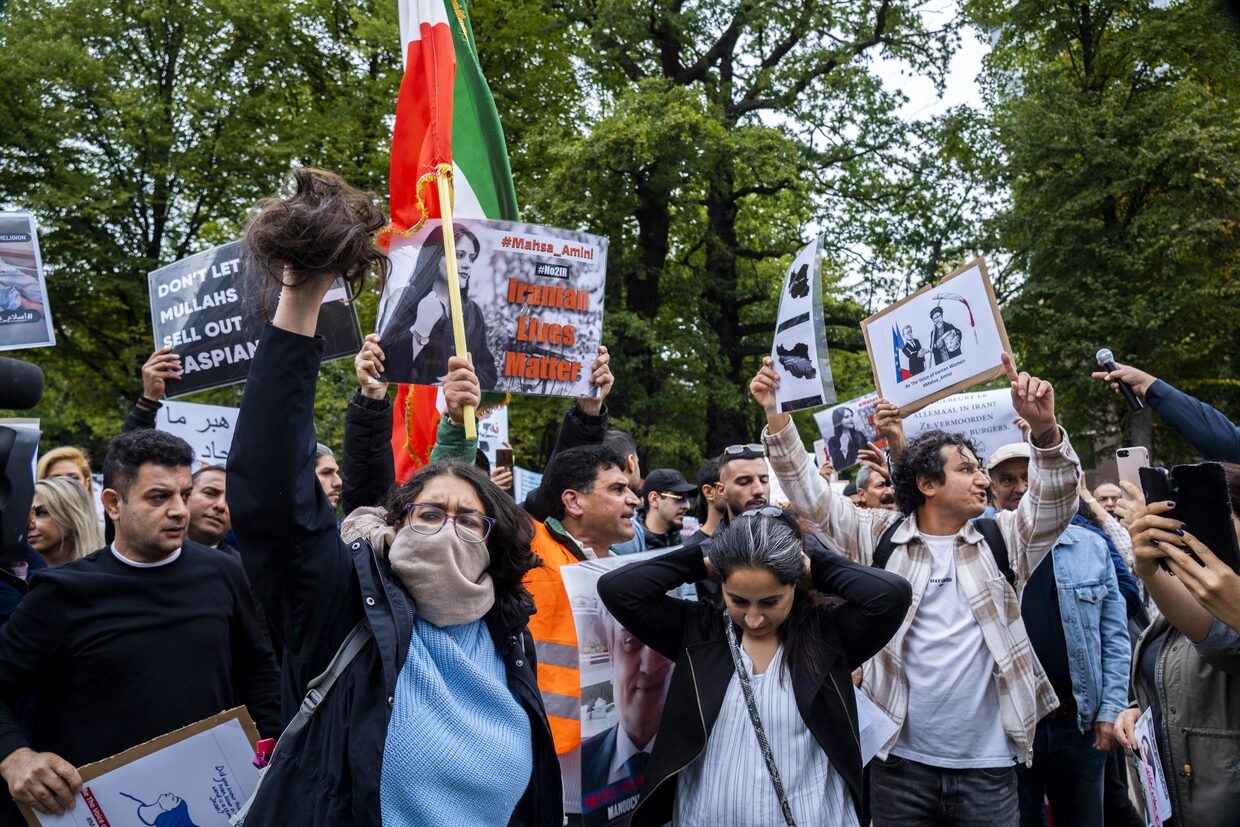 protests outside The Hague