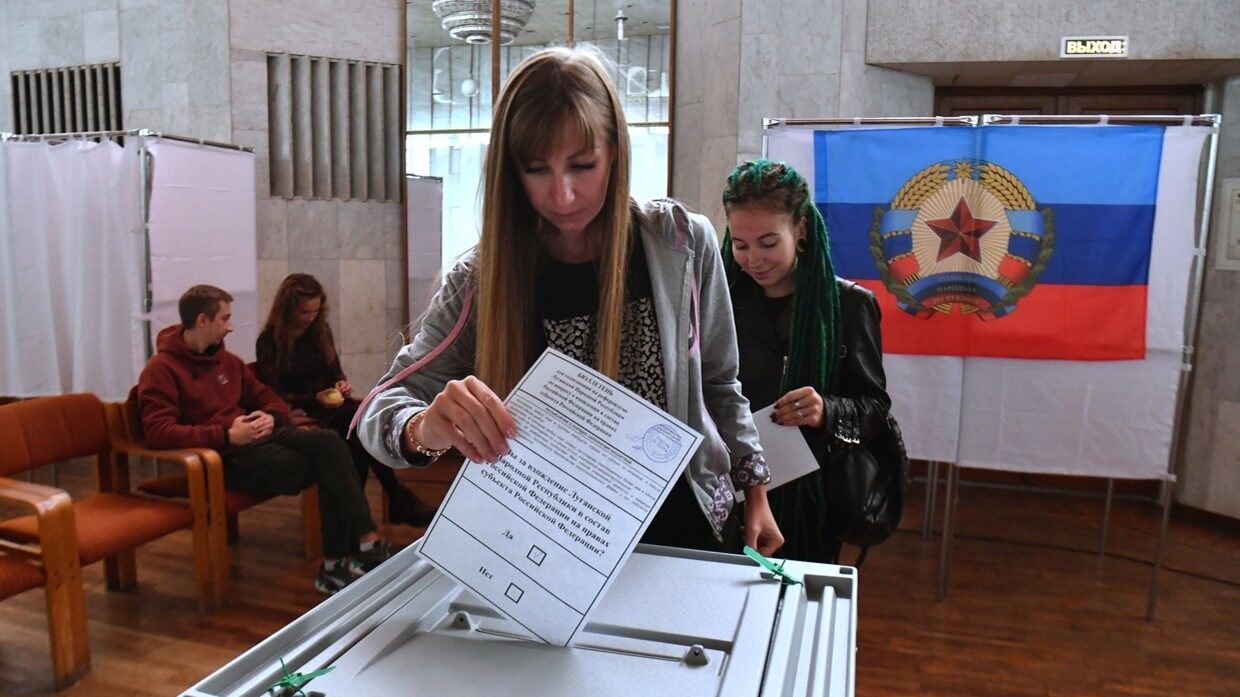 Click to enlarge Luhansk, referendum, Russia, Russian referendum
