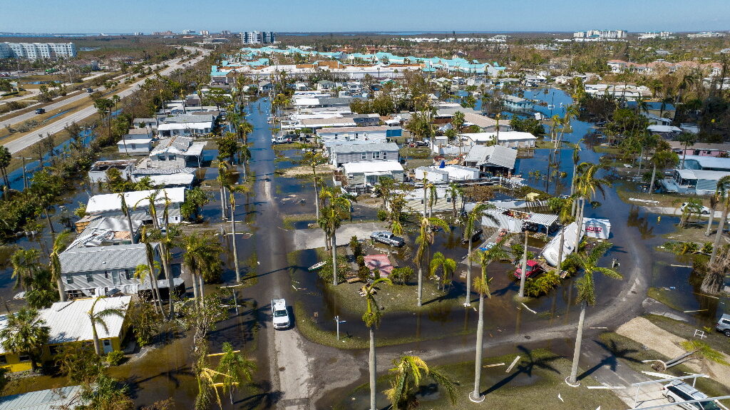 fort meyers florida hurrican ian damage