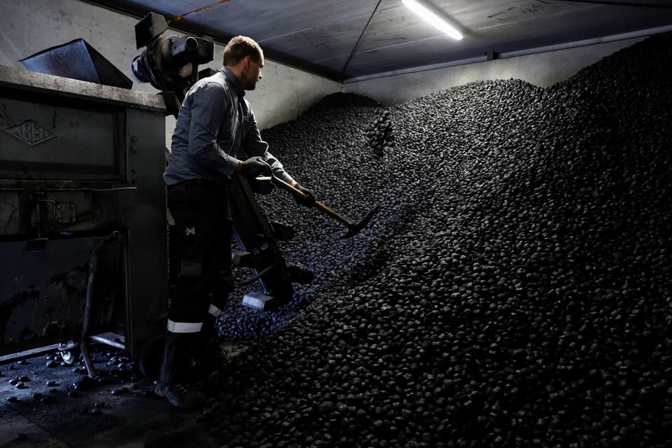 Coal seller
