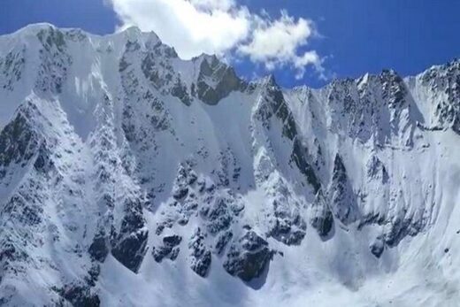 Higher reaches of Uttarakhand, India receive heavy snowfall