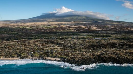old Mauna Loa lava flow volcano