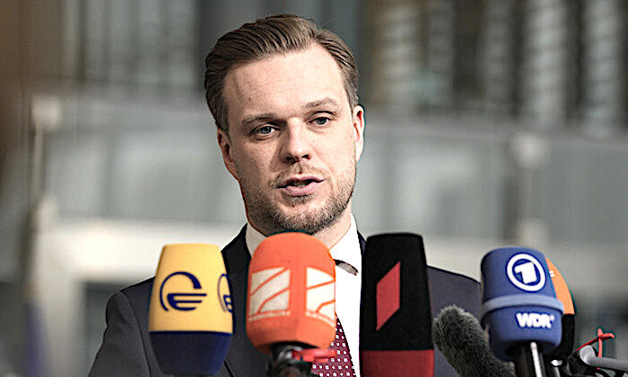Click to enlarge Landsbergis