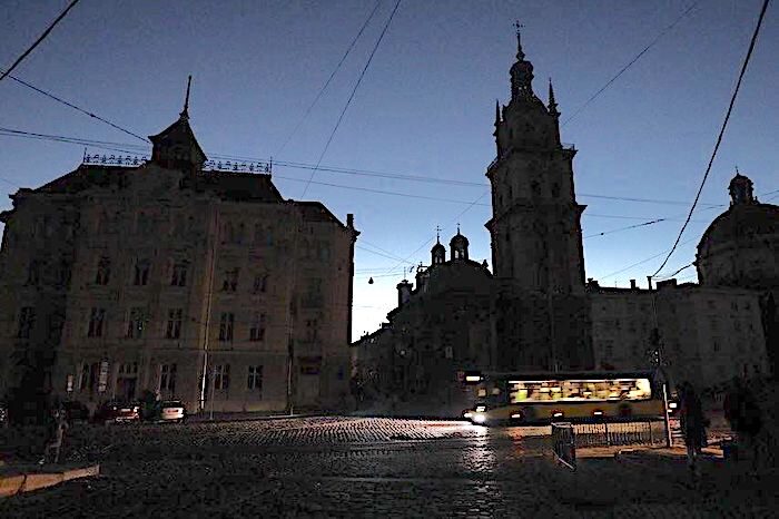 Click to enlarge dark city