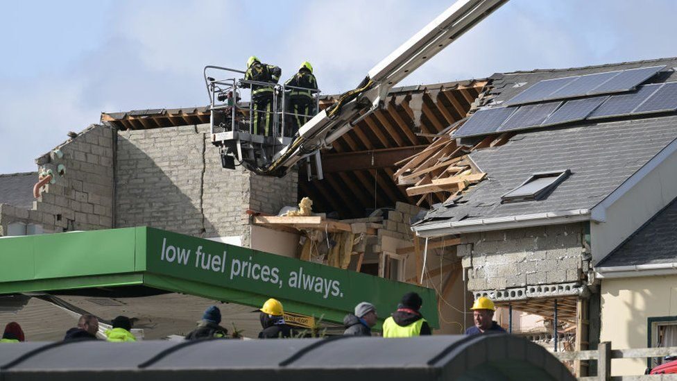 Click to enlarge gas station explosion