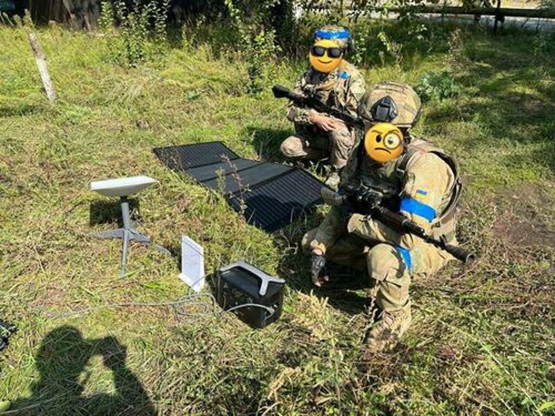 Click to enlarge Ukraine musk starlink military