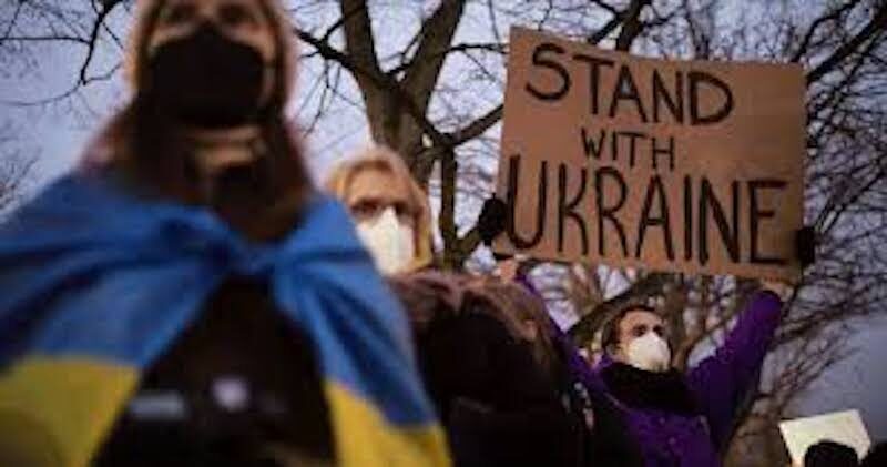 Click to enlarge stand with ukraine