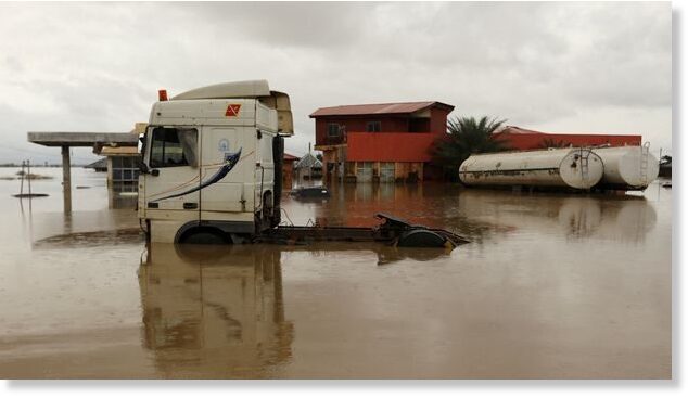 Nigeria Flooding Kills More Than 600 People And Displaces 1 3 Million nigeria-flooding-kills-more-than-600-people-and-displaces-1-3-million