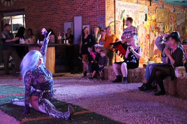 drag show