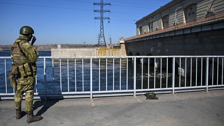 Kakhovskaya hydroelectric power station