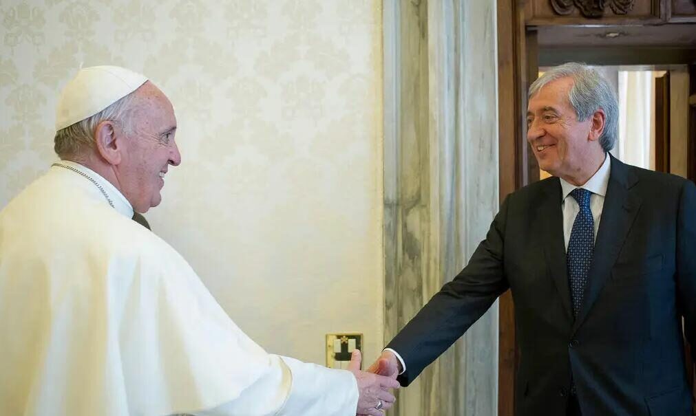 Click to enlarge Pope Francis meeting with Libero Milone duitor vatican