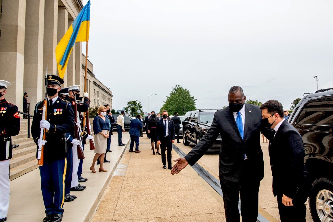 Click to enlarge lloyd austin zelensky