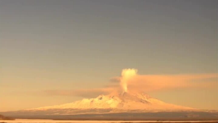 Click to enlarge The Shiveluch volcano on the Kamchatka Peninsula in Russia's east has become extremely active, threatening a powerful eruption.(