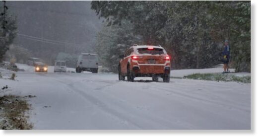 Steep hills in Gibsons, B.C., became very slippery on Tuesday as snow pummeled the area, photographer Scott Blackley said.
