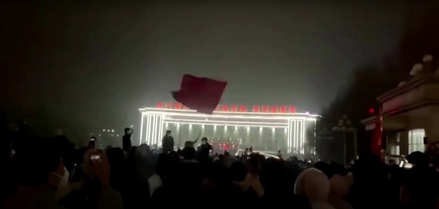 Click to enlarge Protesters Urumqi