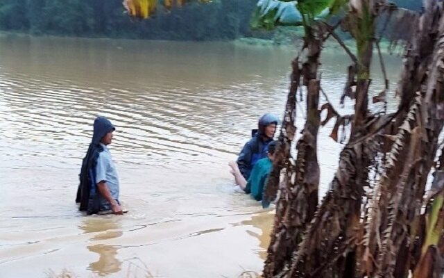 Authorities retrieve the victim's body