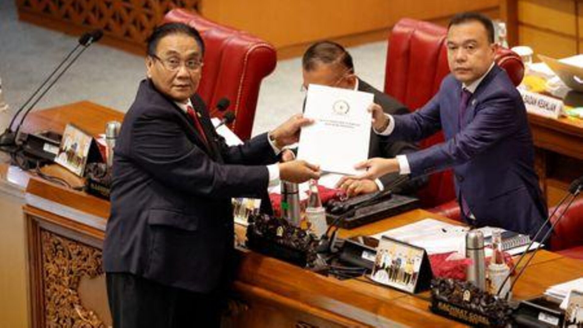 Click to enlarge indonesia parliament