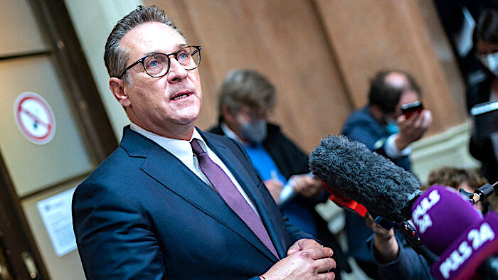 Strache