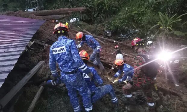Malaysian rescuers search for survivors after