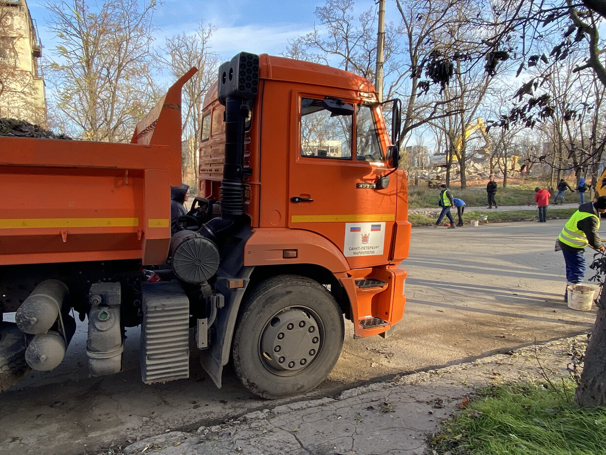 street cleaning mariupol