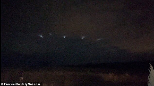 Click to enlarge ufo sighting wisconsin michigan december 2022