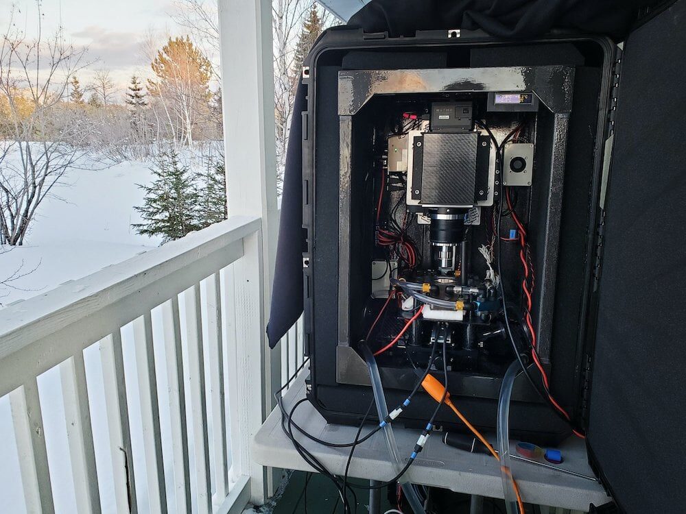 Click to enlarge shigh resolution camera snowflakes
