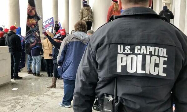 Click to enlarge US capitol police Jan 6