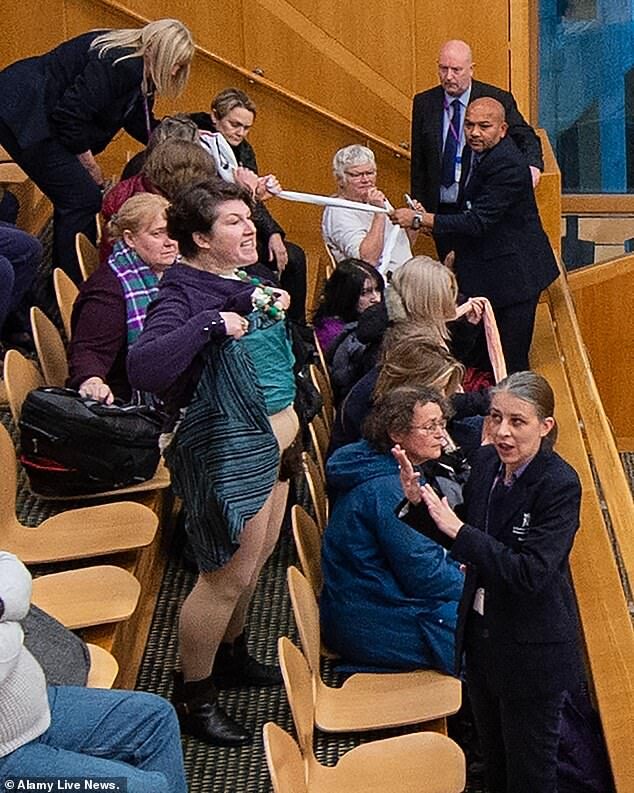 Click to enlarge scotland protests