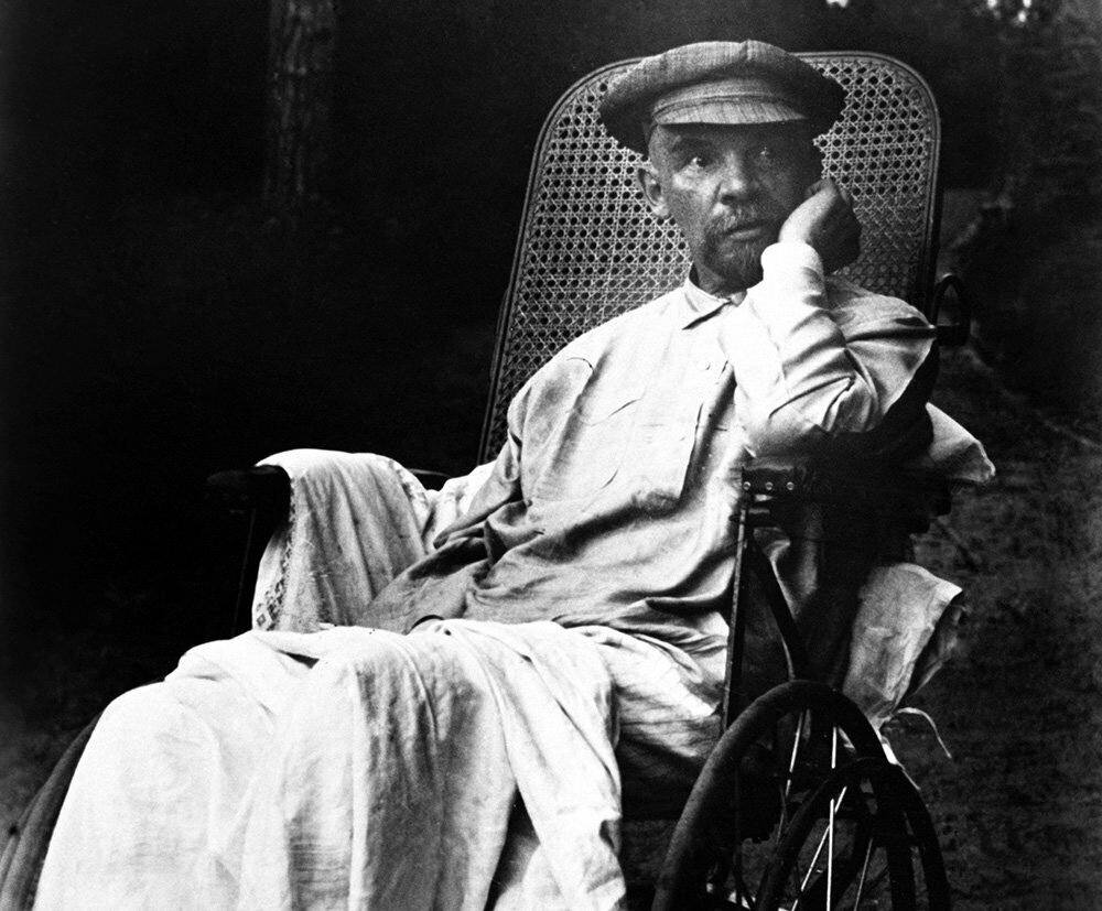 Click to enlarge Vladimir Lenin.