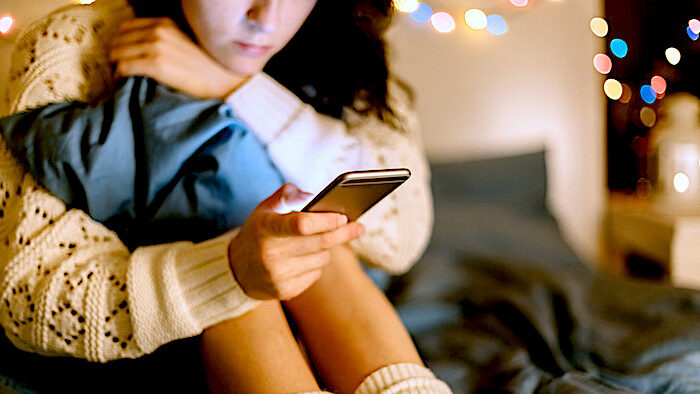girl phone