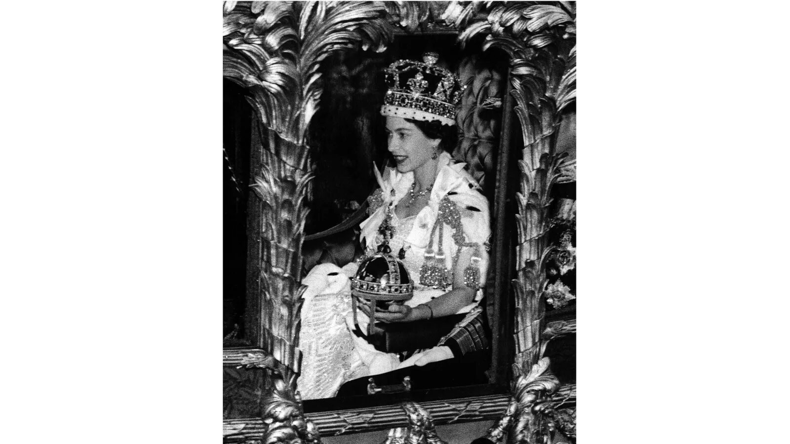 crown jewels elizabeth II coronation