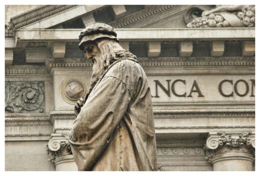 STATUE OF LEONARDO DA VINCI.