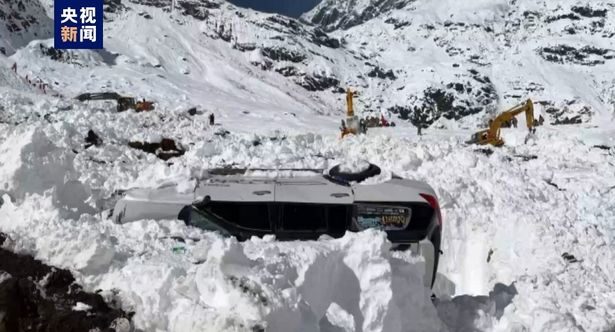 Click to enlarge The local government also deployed 229 vehicles, 2,951 items of rescue equipment and 256 professional rescue personnel