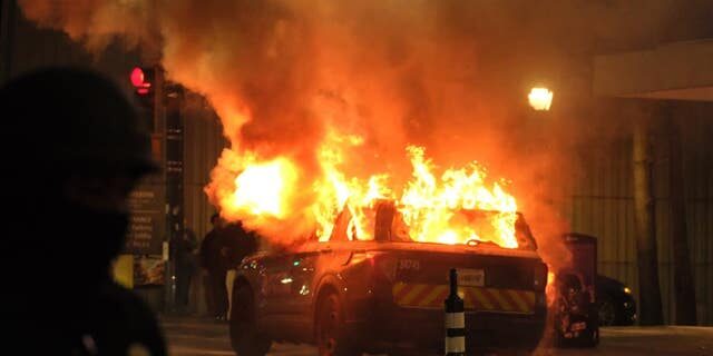 Click to enlarge antifa riot atlanda