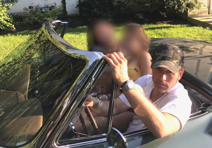 Click to enlarge hunter biden classifed documents garage