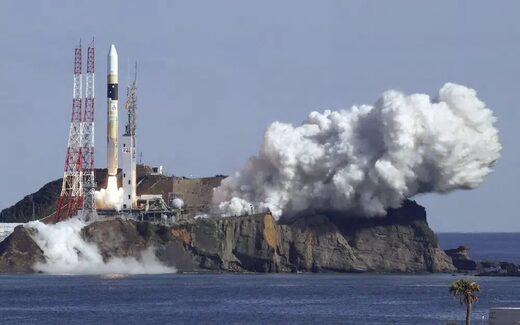 Click to enlarge japan rocket space