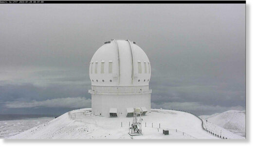 Maunakea summit image courtesy a Canada-France-Hawaii Telescope webcam