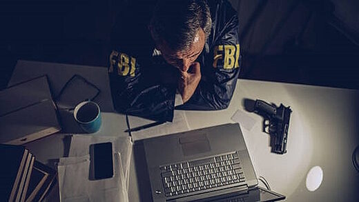 fbi agennt laptop terrorist entrapment