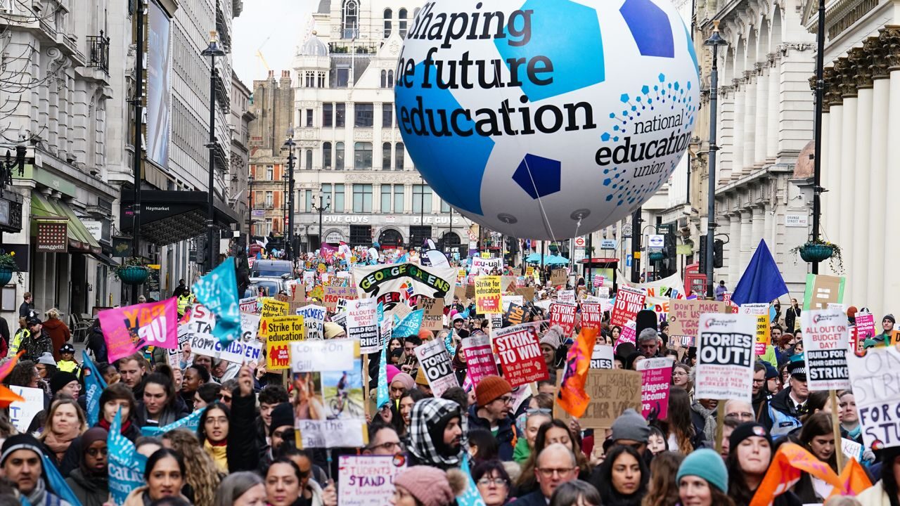 Click to enlarge strike uk Feb 2023