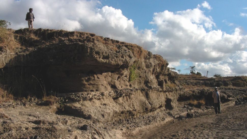 Click to enlarge Simbiro III site