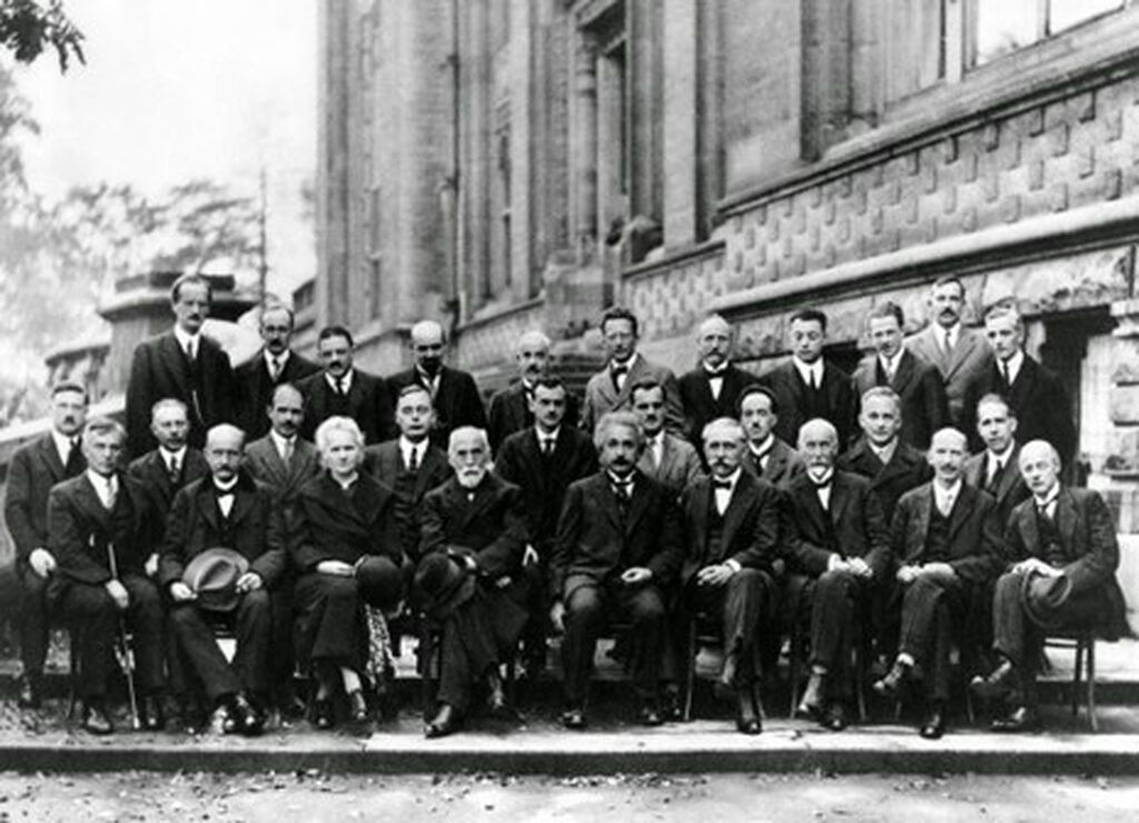 Click to enlarge 5th Solvay Conference of 1927 einstein curie lorenze planck
