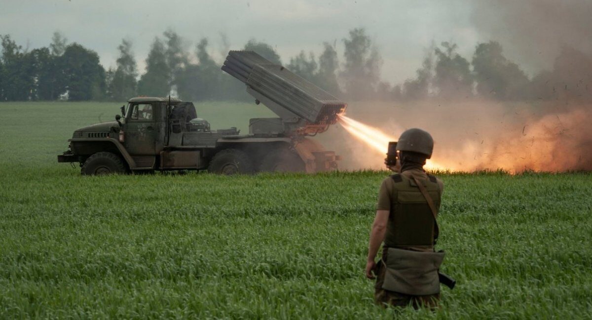 Click to enlarge ukraine grad missile
