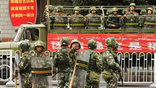 Chinese paramilitary policemen