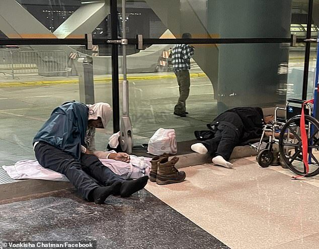 homeless ohare airport