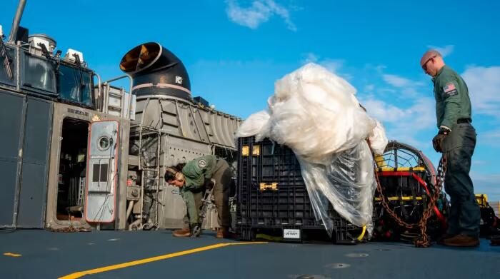 US Navy balloon