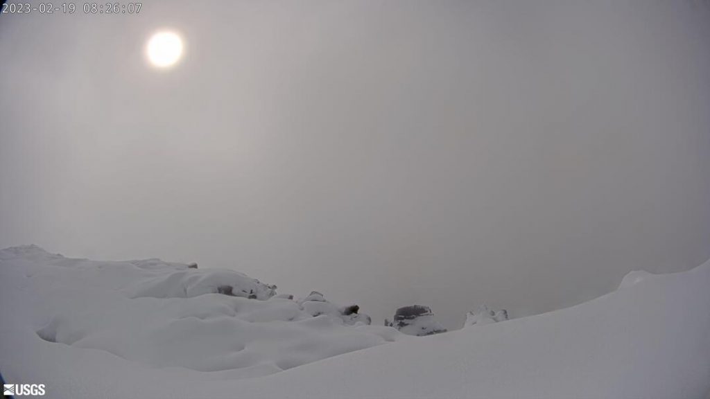 Mauna Loa snow on Feb. 19 at 8:26 a.m.