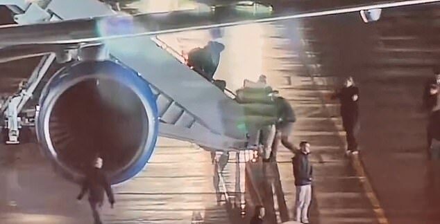 Click to enlarge aircraft one fall