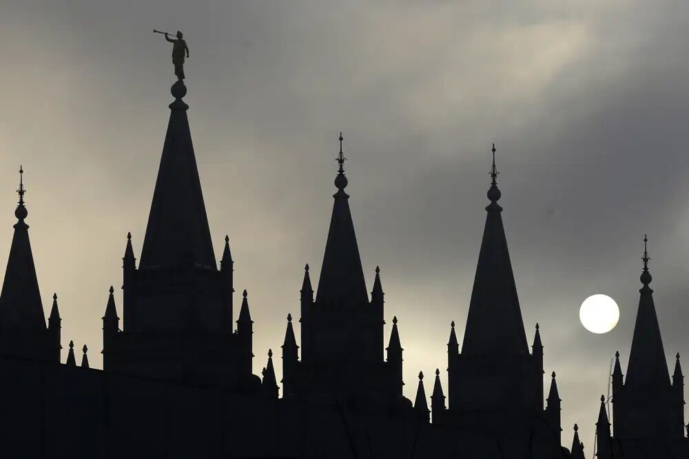 Click to enlarge angel Moroni