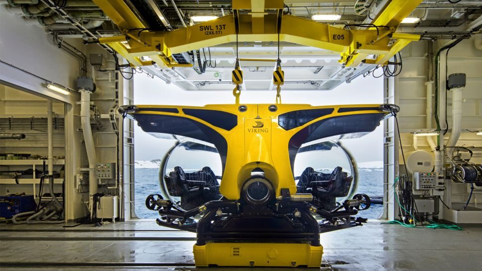A Viking expedition submarine